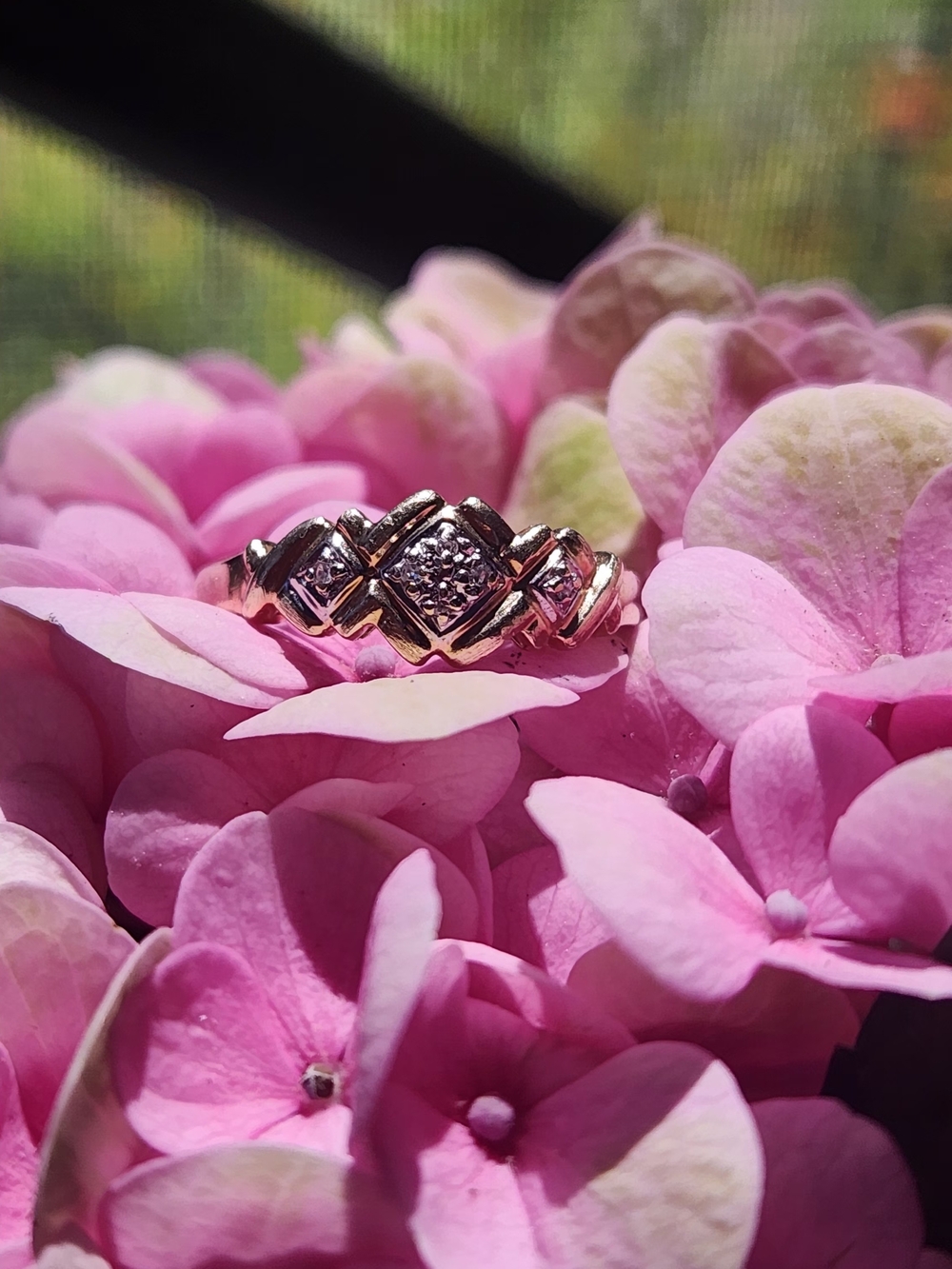 Vintage Gold & Diamond -Accent Band